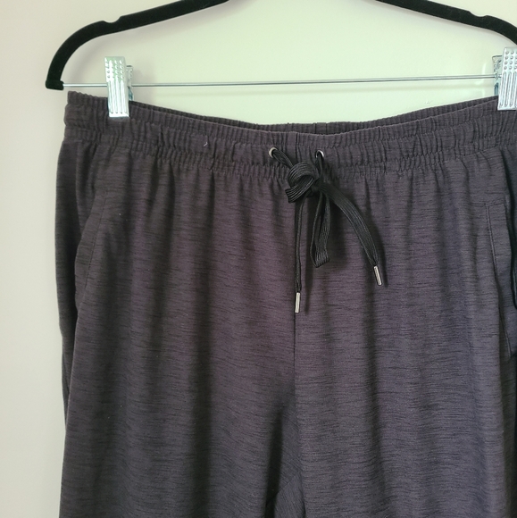 Joggers - Picture 3 of 5